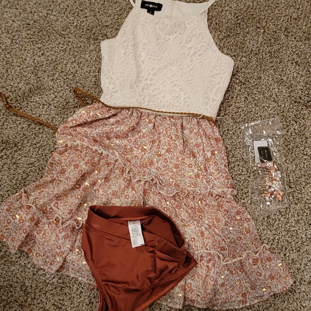 Contemporary costume